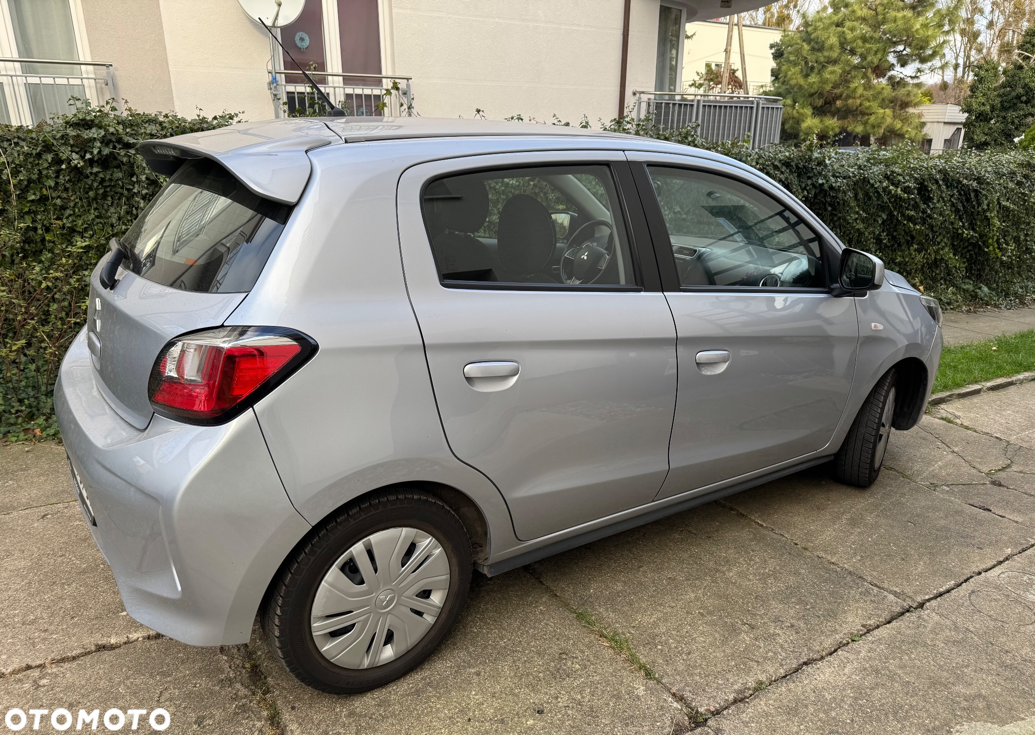 Mitsubishi Space Star 1.2 Intense CVT - 2