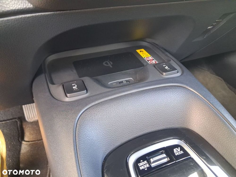 Toyota Corolla 1.8 Hybrid Comfort - 30