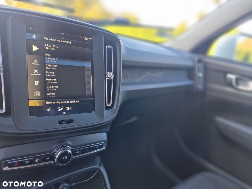 Volvo XC 40 T3 Momentum Core - 19