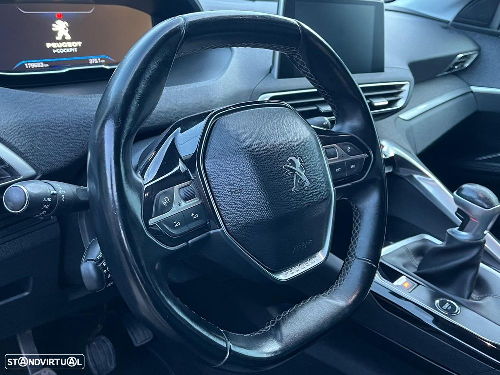 Peugeot 5008 1.5 BlueHDi Allure - 18