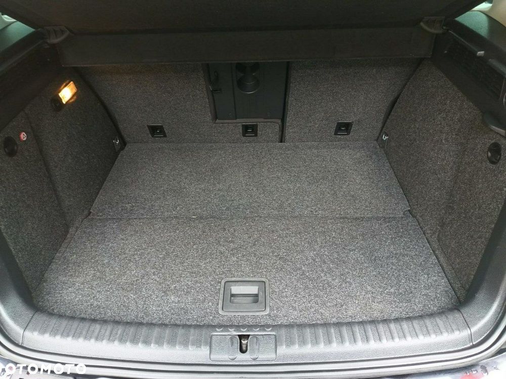 Volkswagen Tiguan - 19