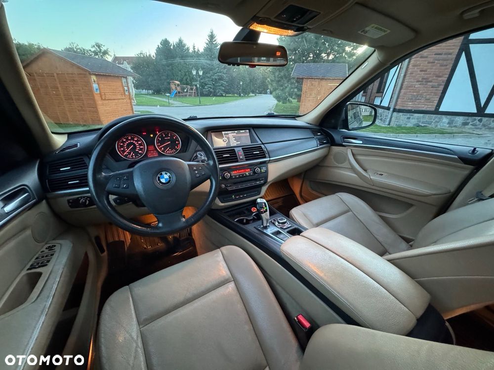 BMW X5 4.8i xDrive - 30