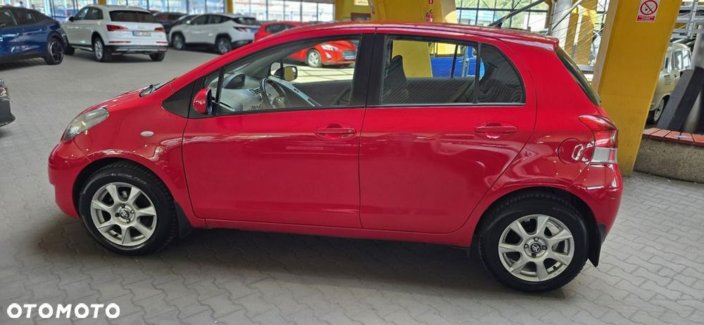 Toyota Yaris - 7