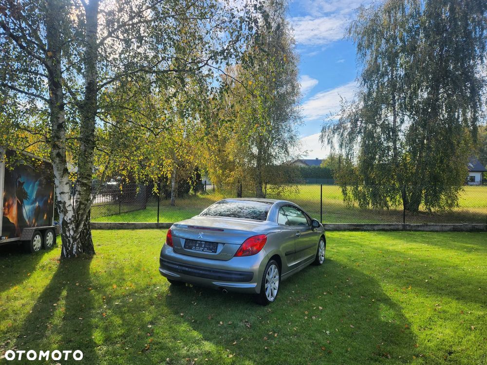 Peugeot 207 2007 photo 2
