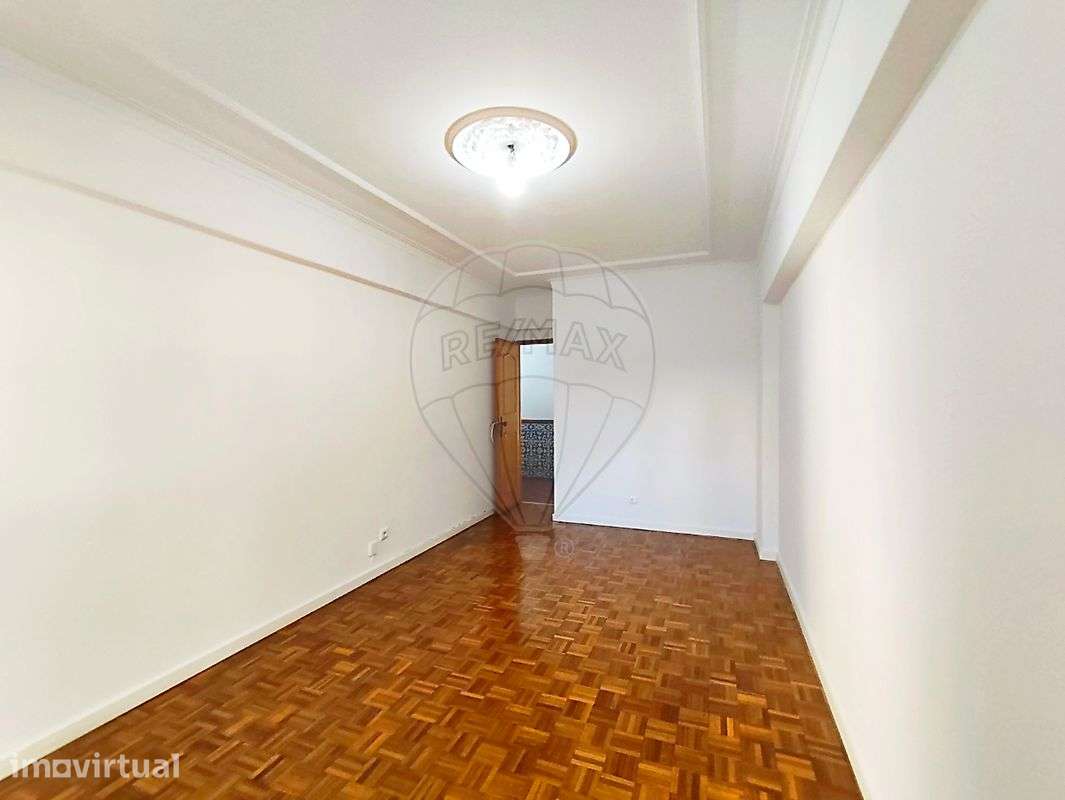 Apartamento T2 para arrendamento - Grande imagem: 4/10
