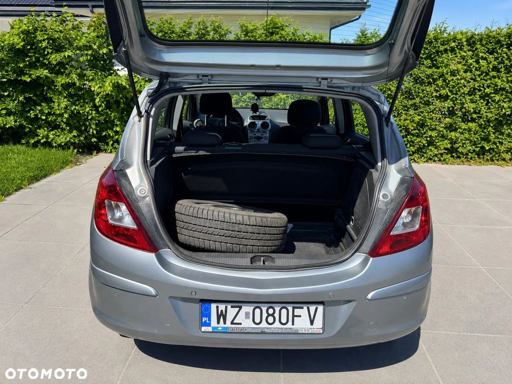 Opel Corsa 1.2 16V Edition / Active - 5