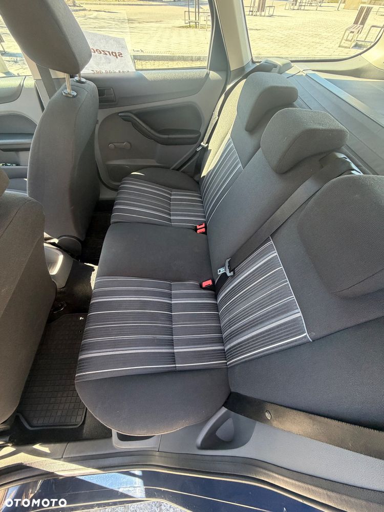 Ford Focus 1.8 TDCi Ambiente - 8