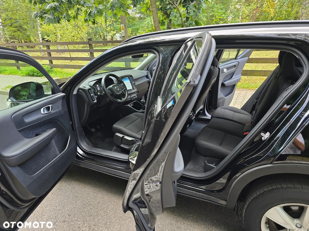 Volvo XC 40 D3 AWD Momentum Pro - 19