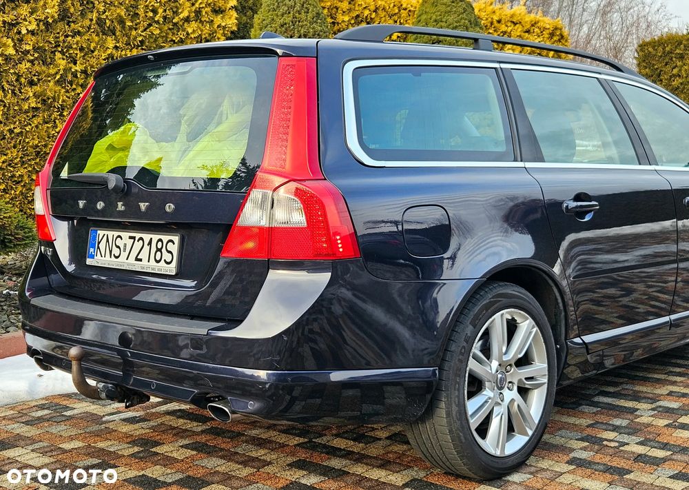 Volvo V70 D5 Summum - 18