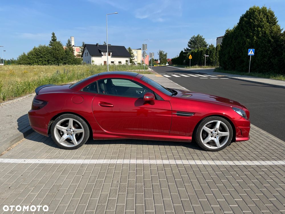 Mercedes-Benz SLK 200 CGI - 4