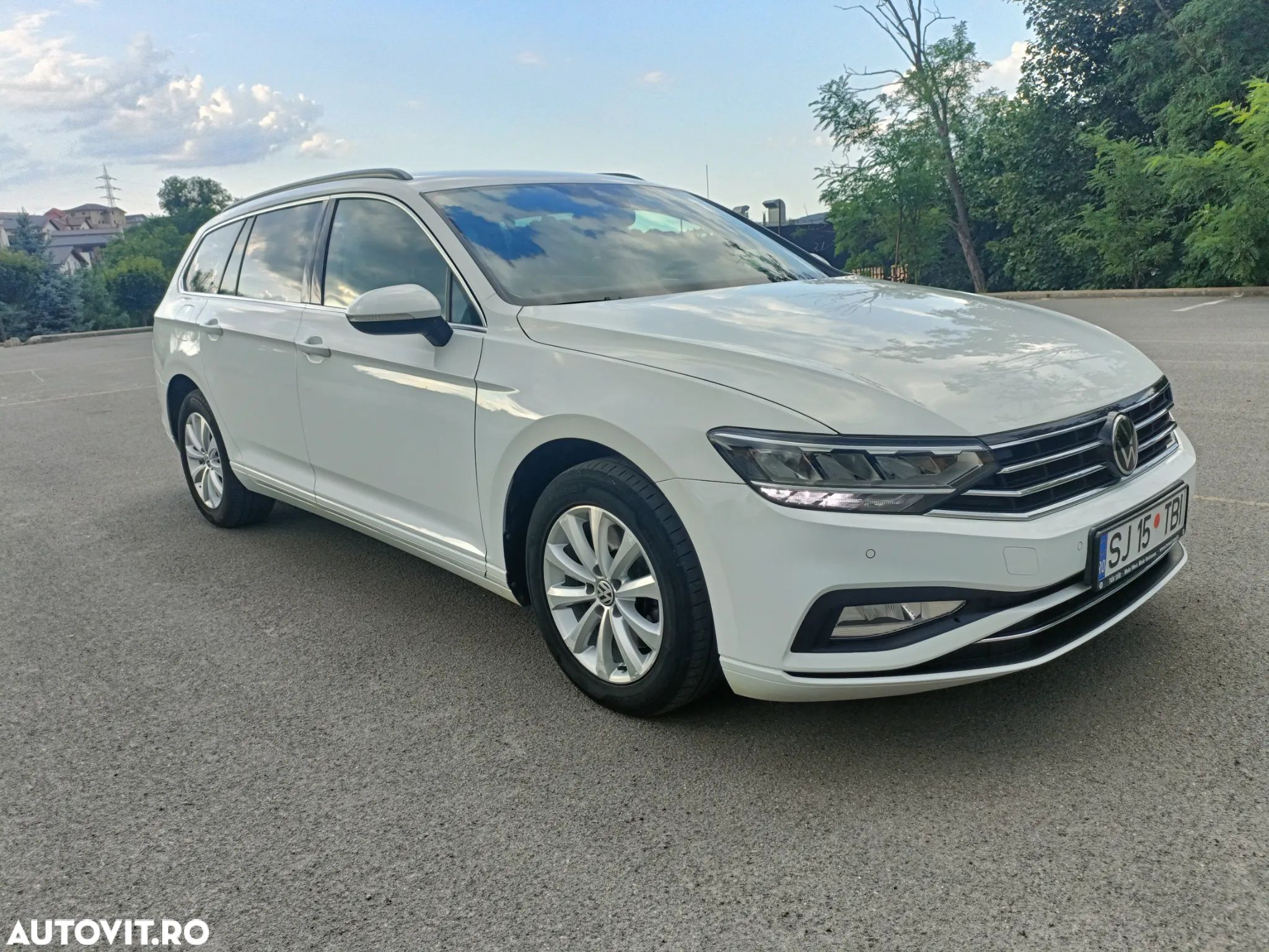 Volkswagen Passat Variant 2.0 TDI SCR DSG Business - 1