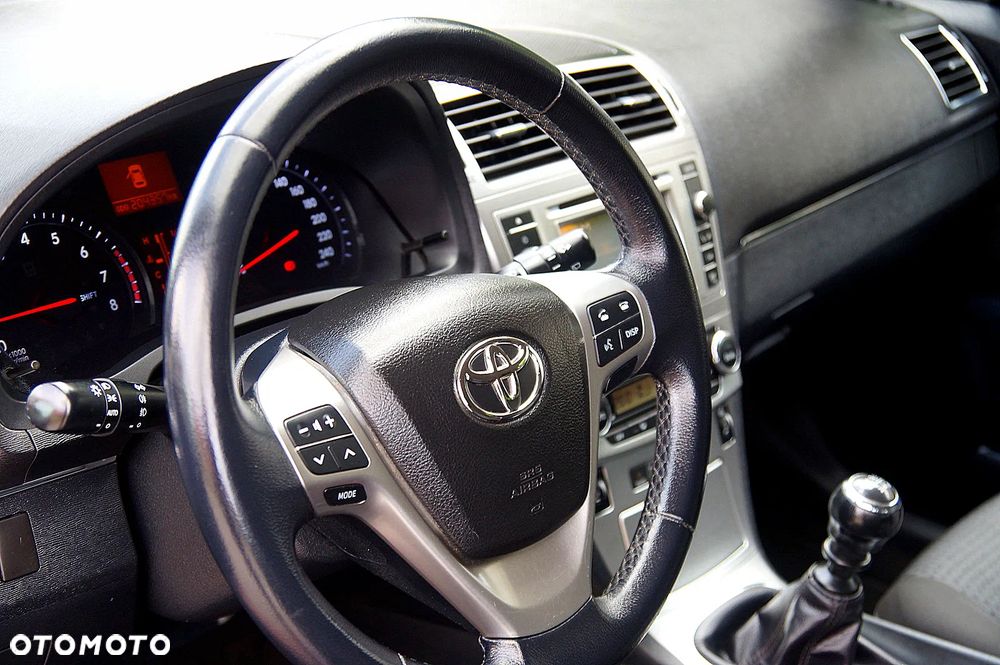 Toyota Avensis 1.8 Prestige - 14