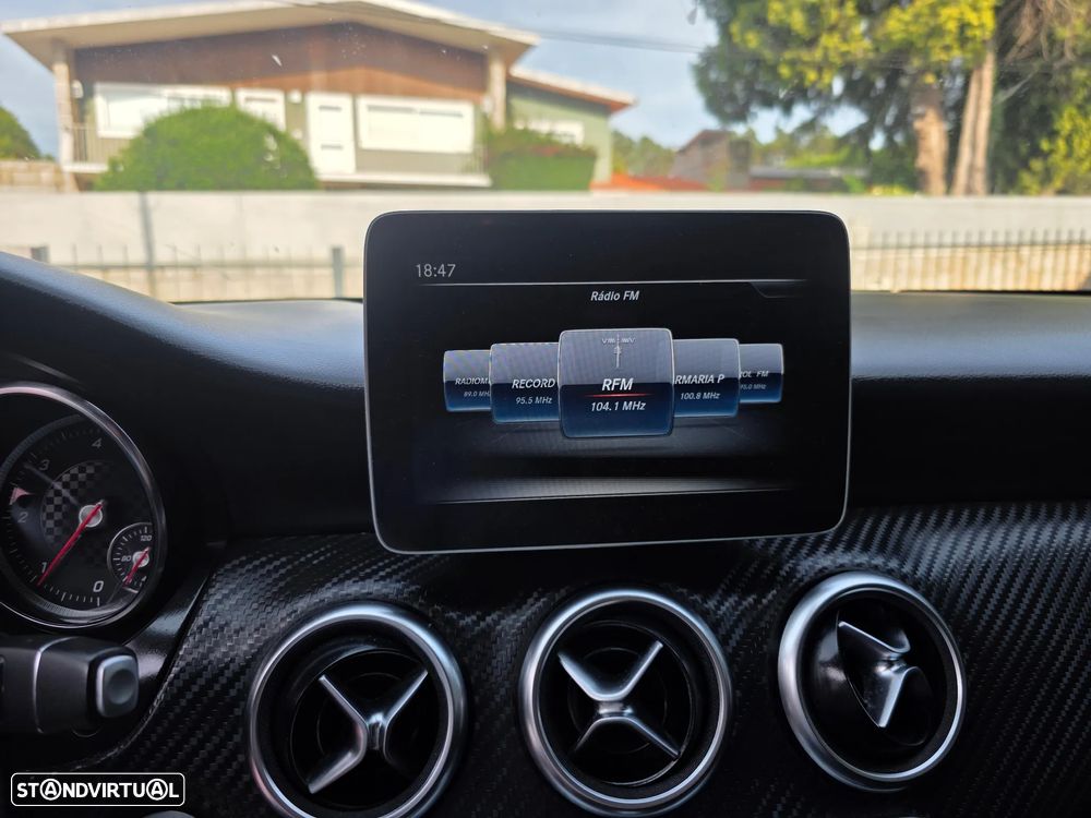 Mercedes-Benz A 180 d 7G-DCT AMG Line - 20