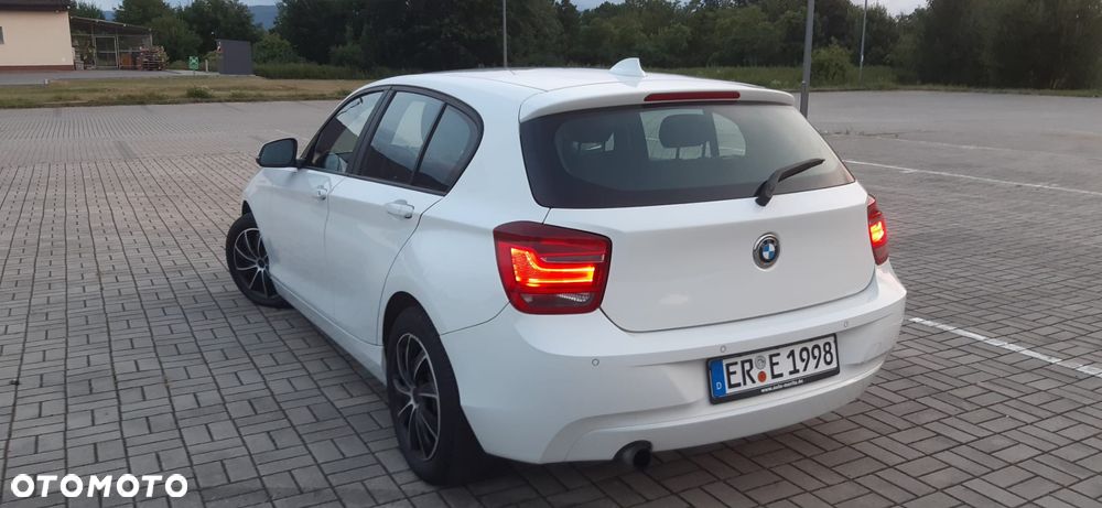 BMW Seria 1 116i Sport Line - 10