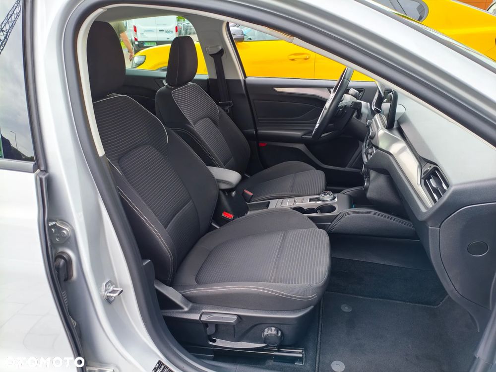 Ford Focus 1.0 EcoBoost SYNC Edition ASS PowerShift - 11
