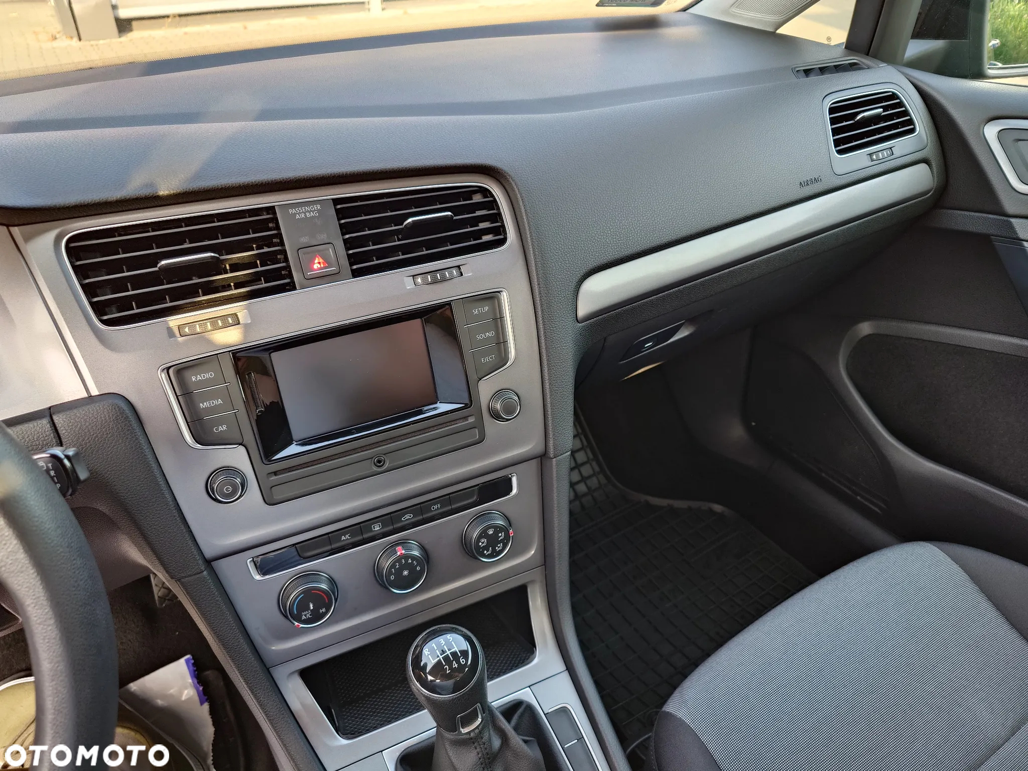 Volkswagen Golf VII 1.4 TSI BMT Comfortline - 3