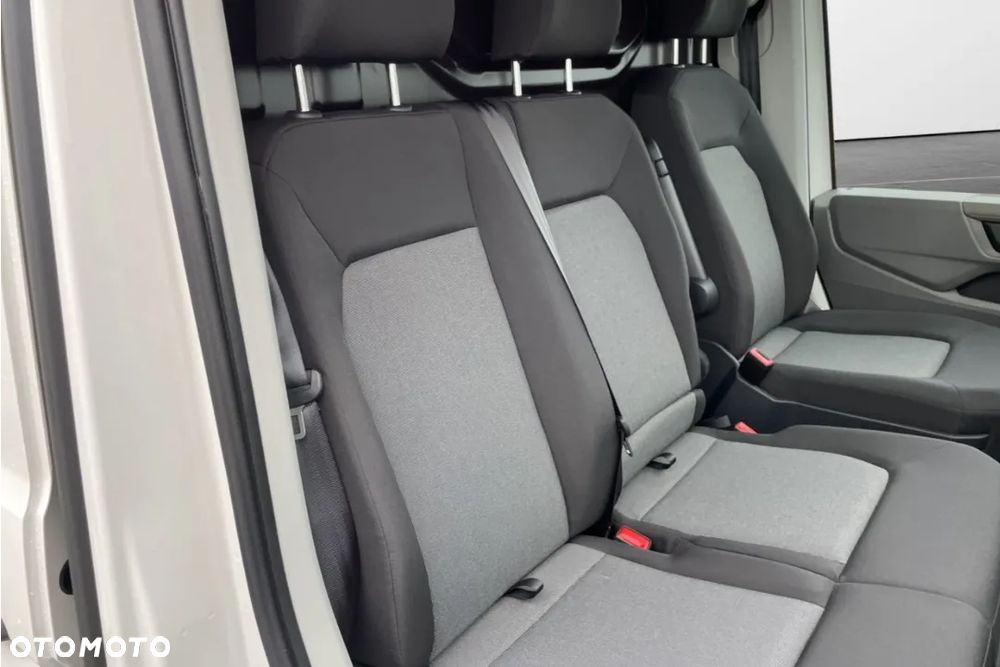 Volkswagen Crafter 35 Furgon z wysokim dachem - 10
