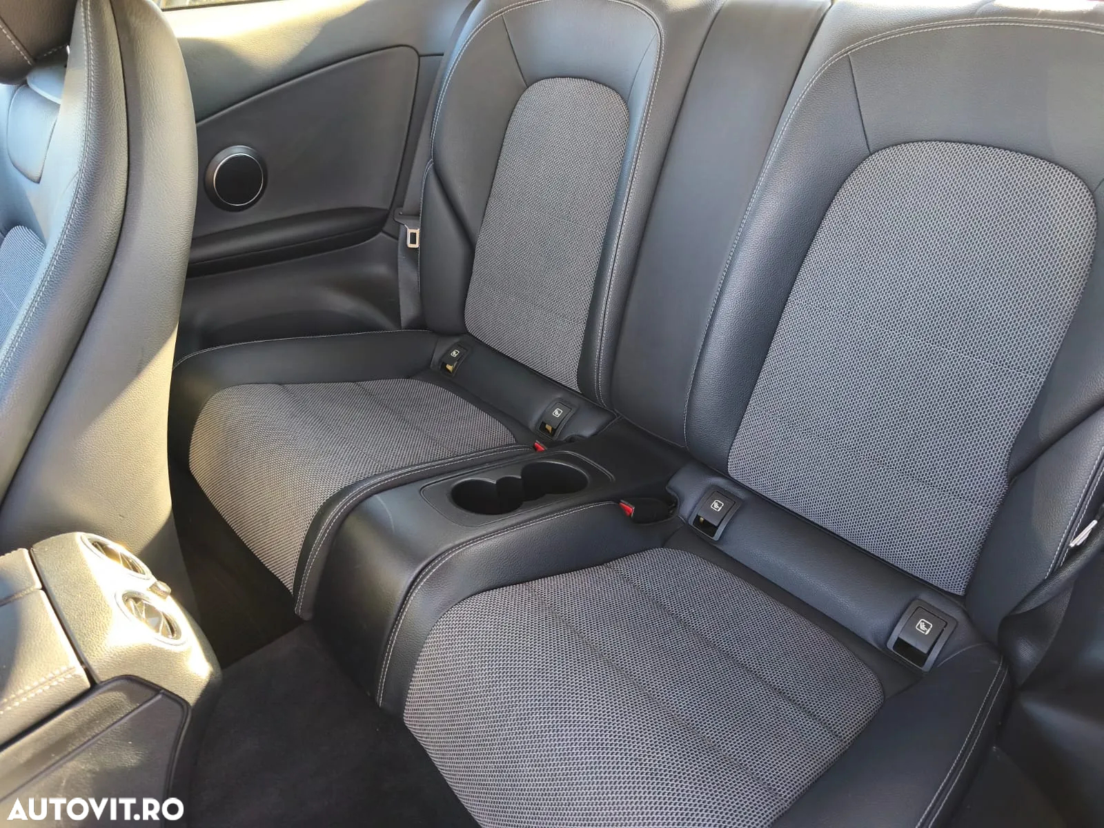 Mercedes-Benz C 220 d Coupe 4MATIC Aut. - 12