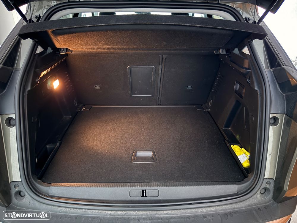 Peugeot 3008 1.5 BlueHDi Active Pack - 32