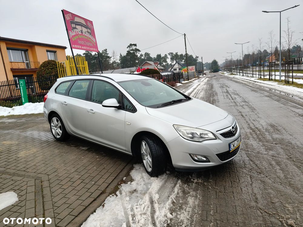 Opel Astra ver-1-4-sports-tourer - 8