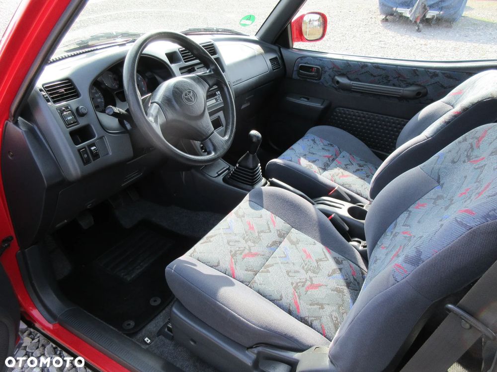 Toyota RAV4 2.0 Special - 9