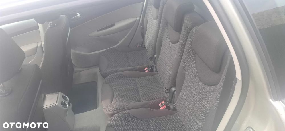 Peugeot 308 1.6 HDi Trendy - 6