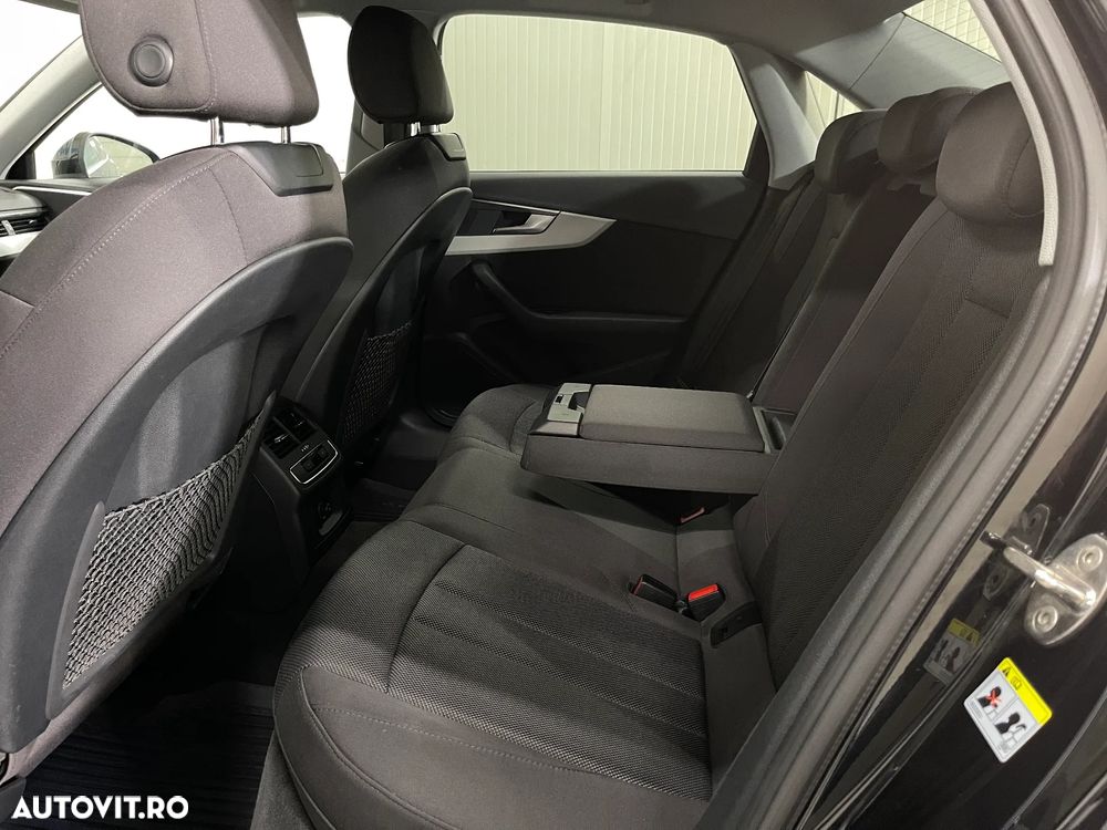 Audi A4 40 TFSI quattro S tronic MHEV Advance - 12