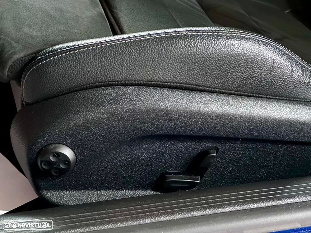 Mercedes-Benz E 220 d AMG Line - 12