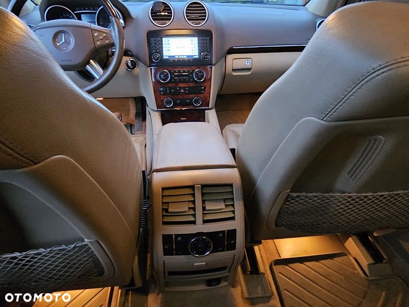 Mercedes-Benz GL 320 CDI - 13