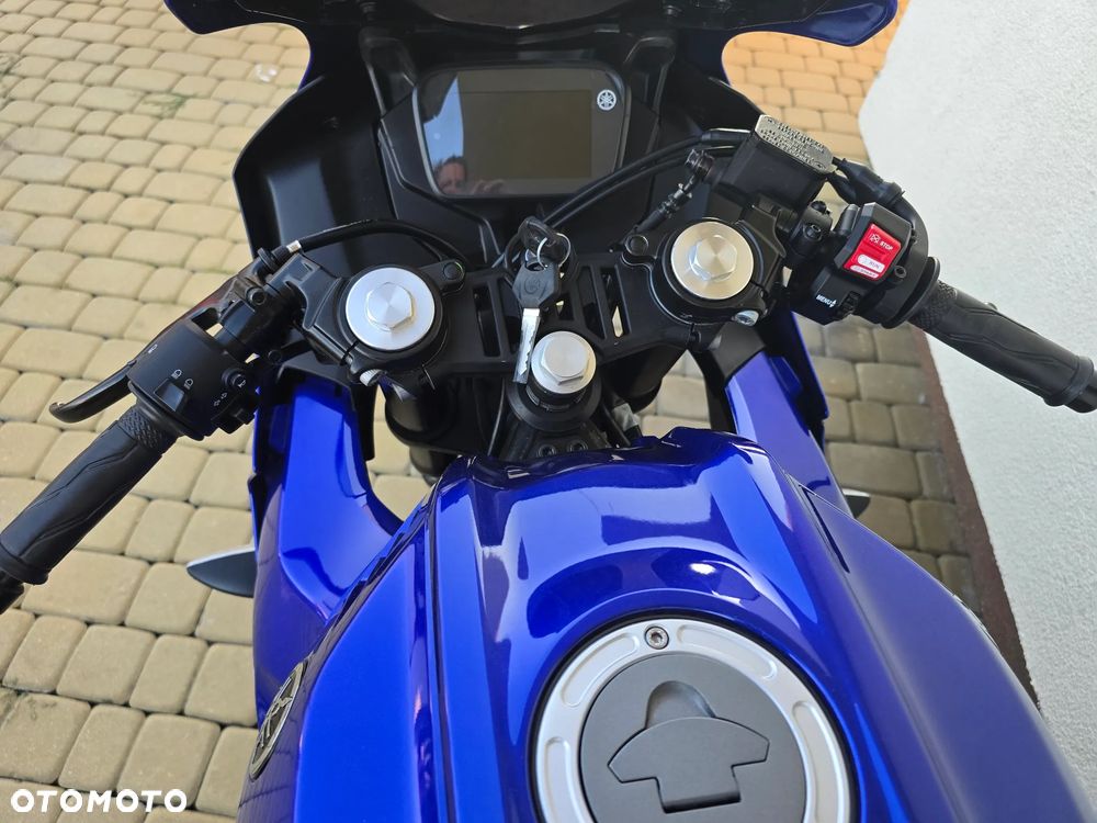 Yamaha YZF - 10
