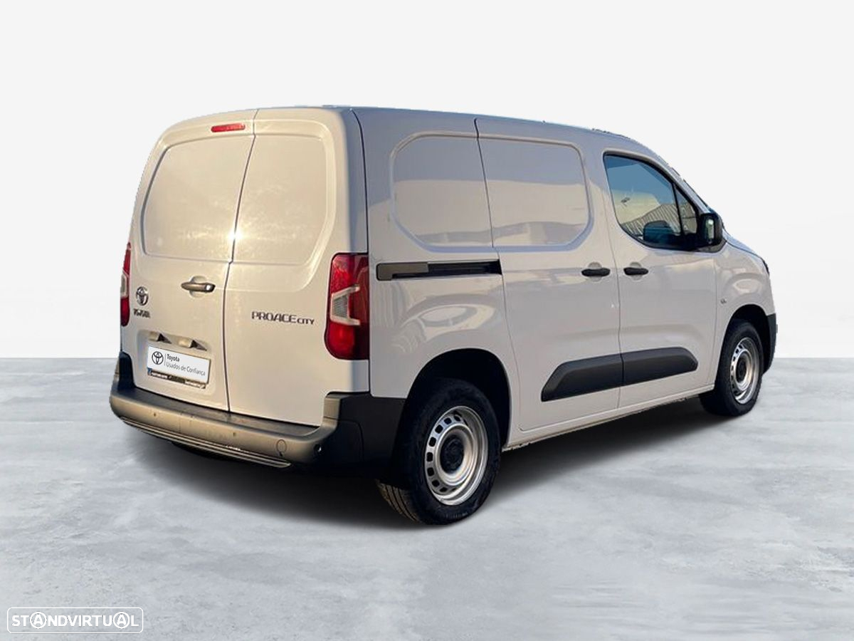 Toyota Proace - 10