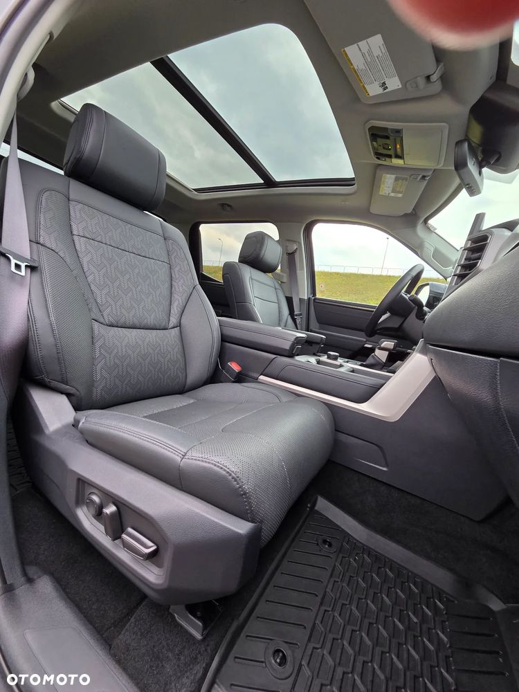 Toyota Tundra - 18