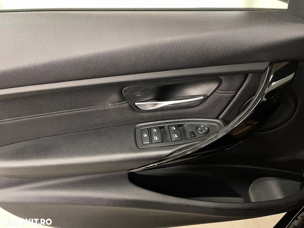 BMW Seria 3 318d DPF Aut. Edition Sport - 23