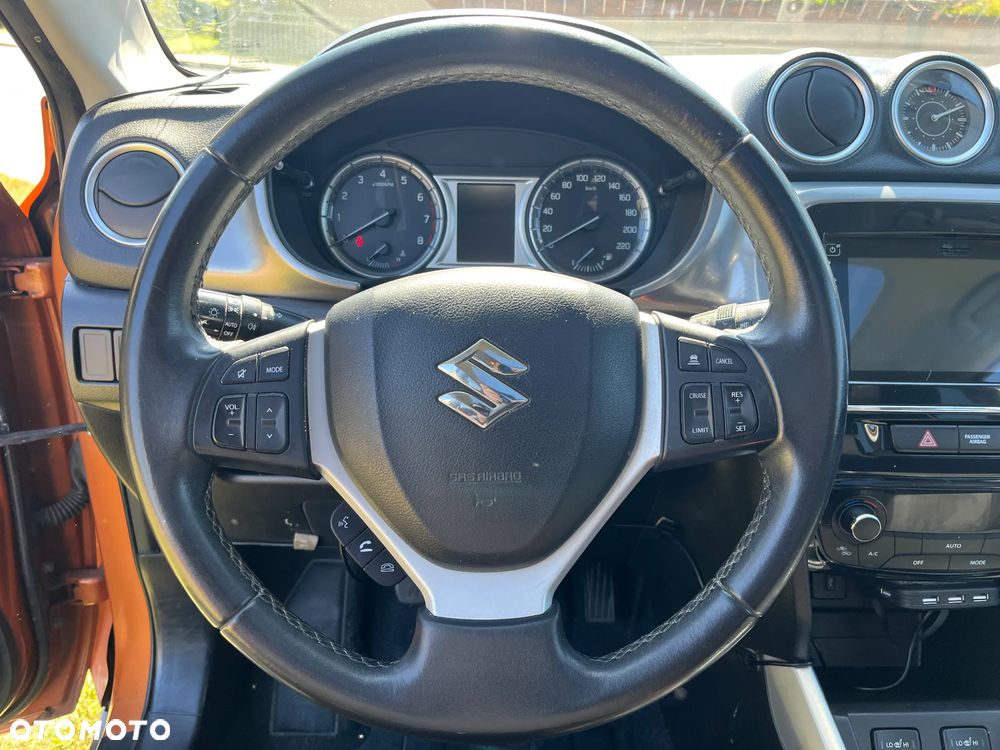 Suzuki Vitara 1.6 Premium 2WD - 25