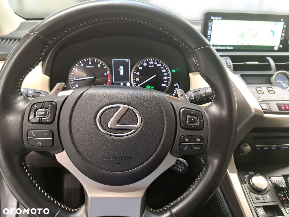 Lexus NX 300 F Impression AWD - 11