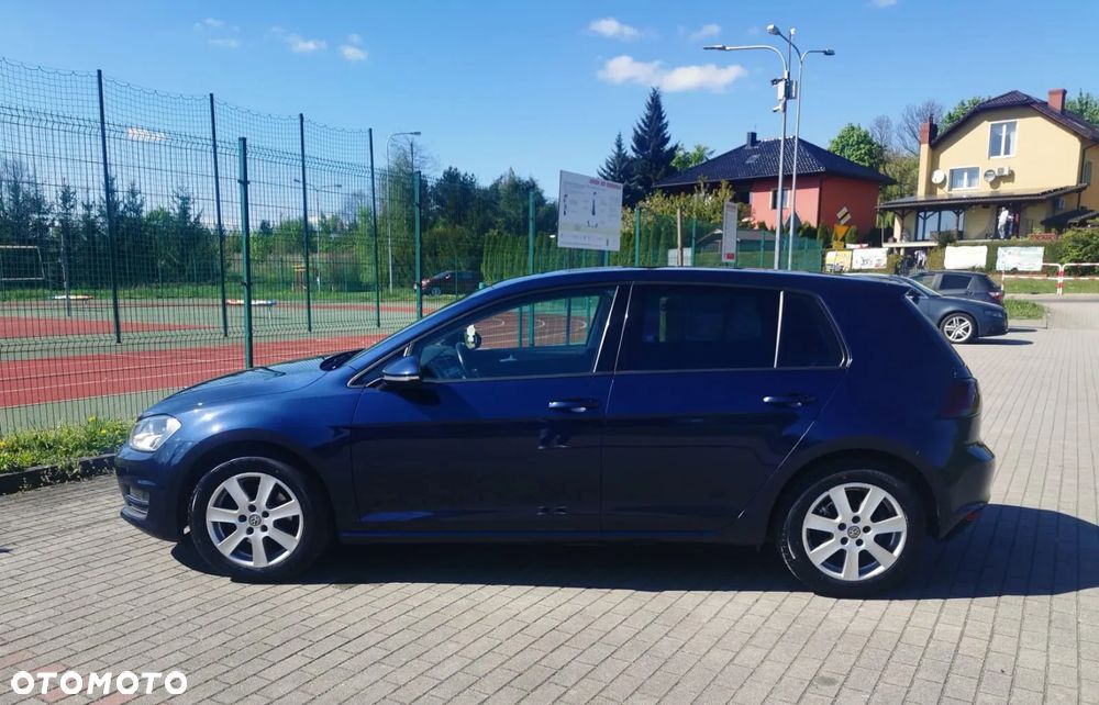 Volkswagen Golf - 10
