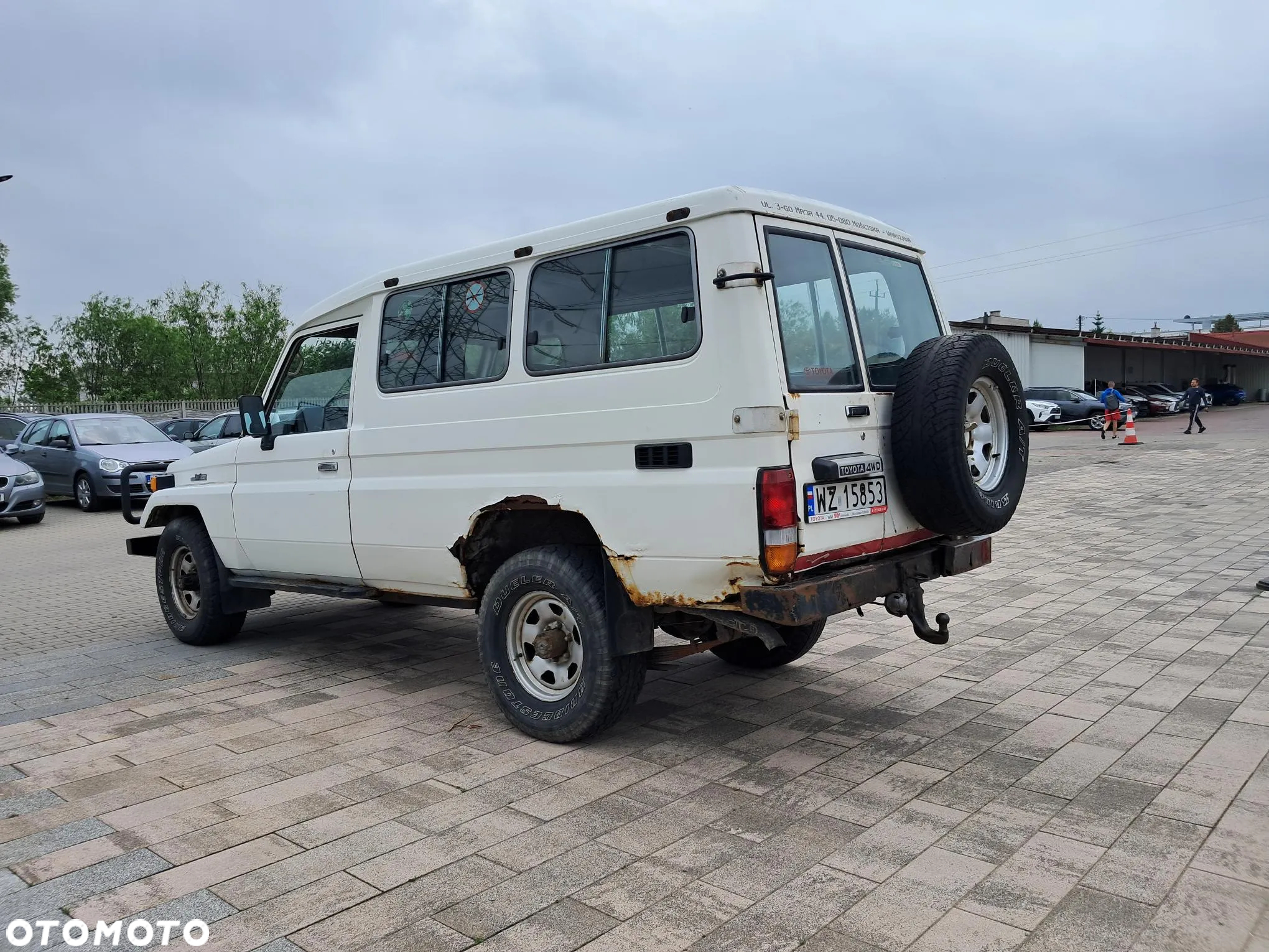 Toyota Land Cruiser - 7