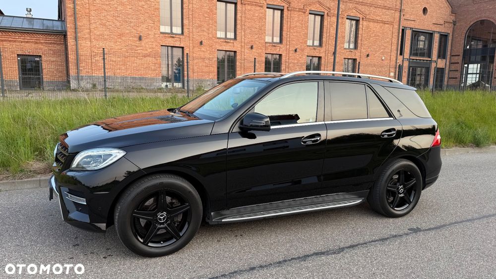 Mercedes-Benz ML 350 BlueTec 4-Matic - 6