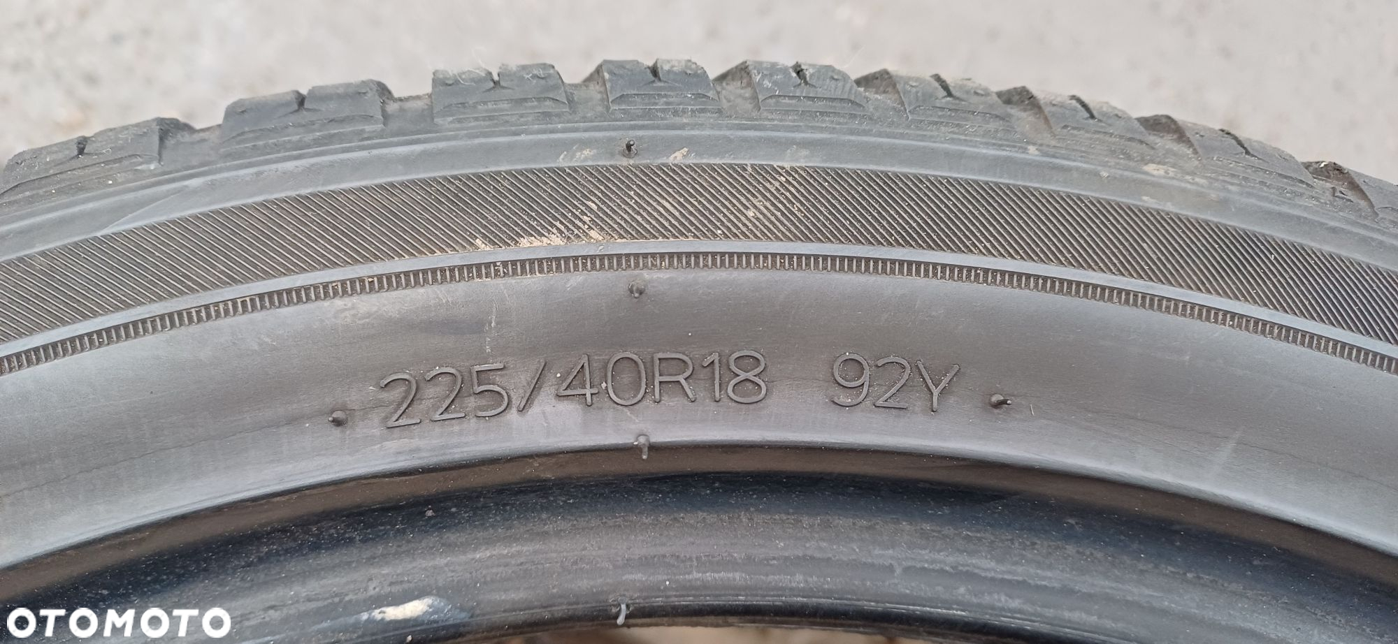 225/40R18 92Y HANKOOK , dwie opony wielosezonowe. - 5