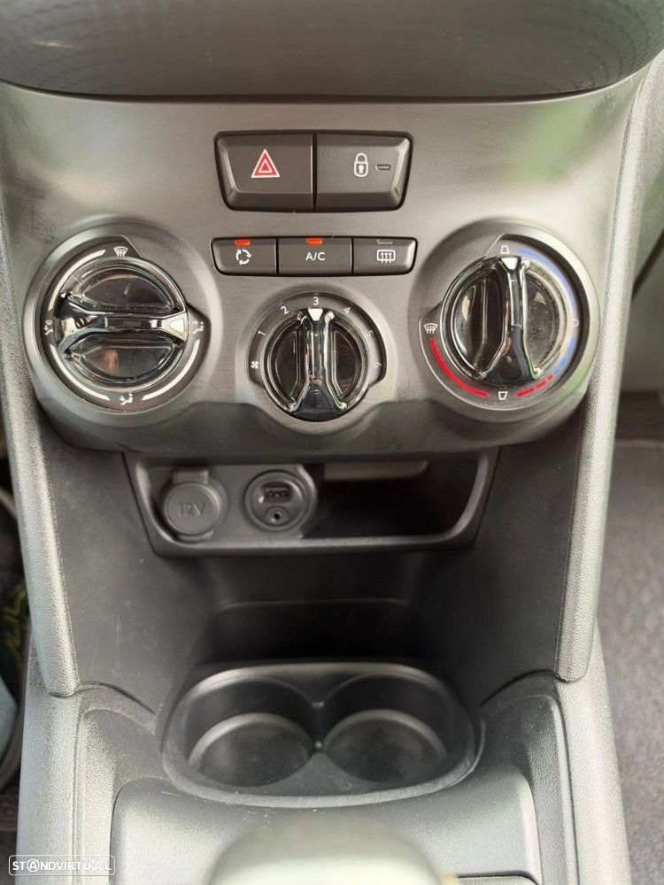 Peugeot 208 1.2 PureTech Style - 16