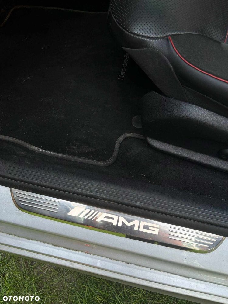 Mercedes-Benz Klasa E AMG 53 4Matic 9G-TRONIC - 29