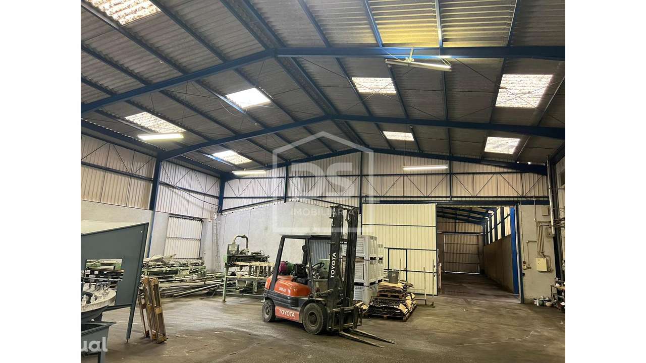 Armazém  Venda em Marinha Grande,Marinha Grande - Grande imagem: 3/44