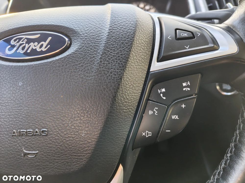 Ford S-Max - 26
