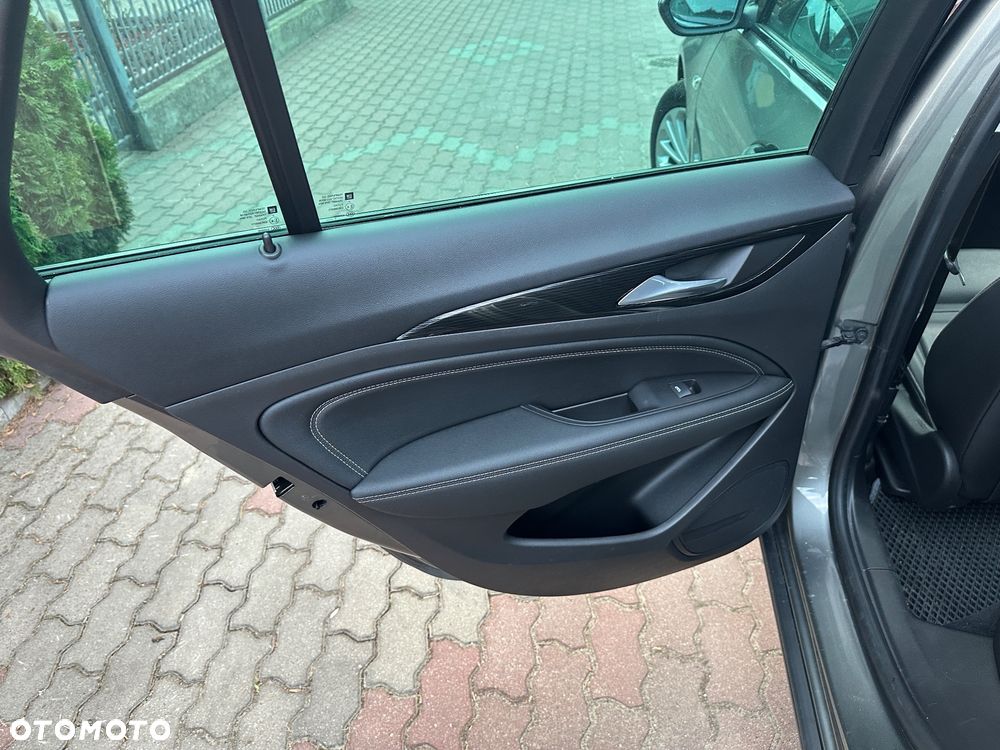 Opel Insignia 2.0 Direct Inj Trb 4x4 Exclusive - 17