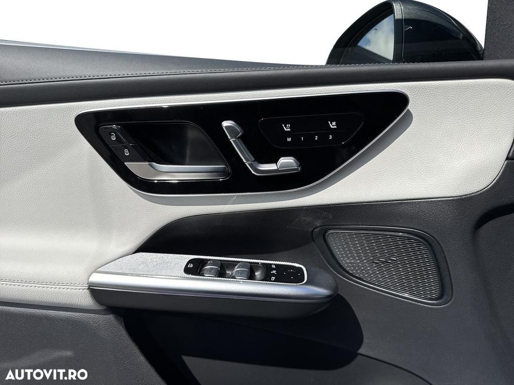 Mercedes-Benz GLC 300 e 4MATIC - 13