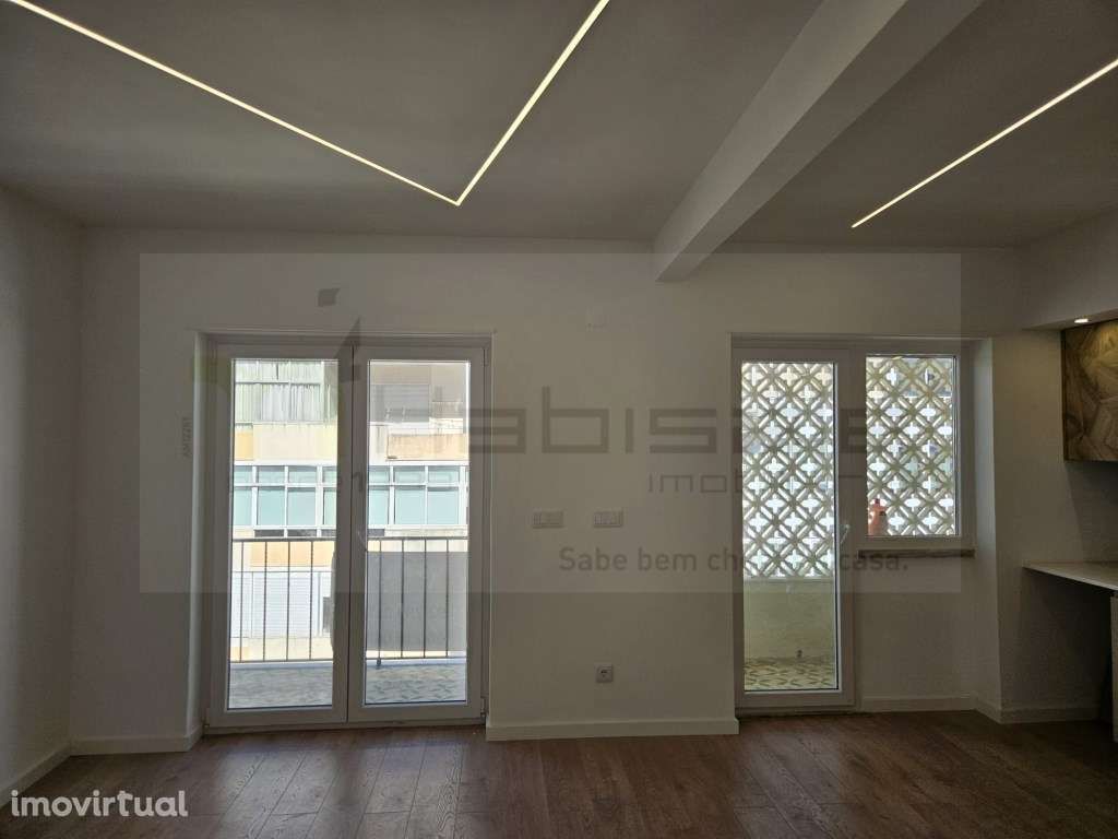 T2 Renovado na Amadora: Modernidade com espaço extra e máximo confo... - Grande imagem: 4/15