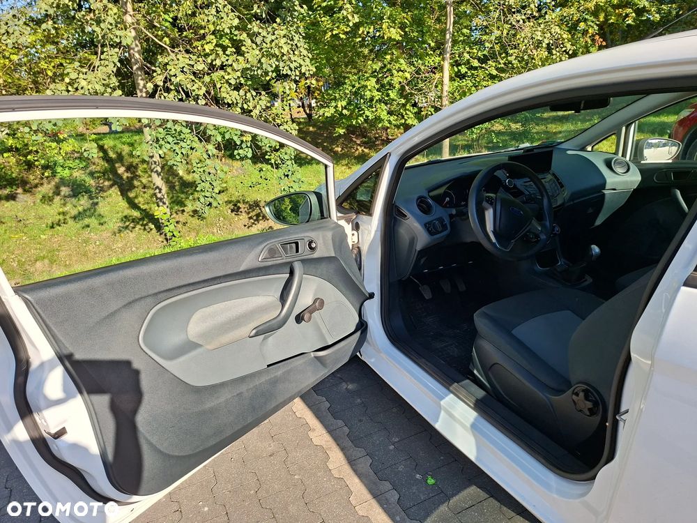 Ford Fiesta 1.25 Ambiente - 8