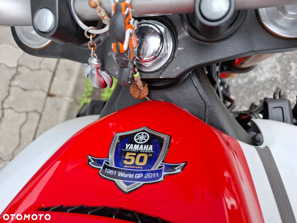 Yamaha FZ8 - 24