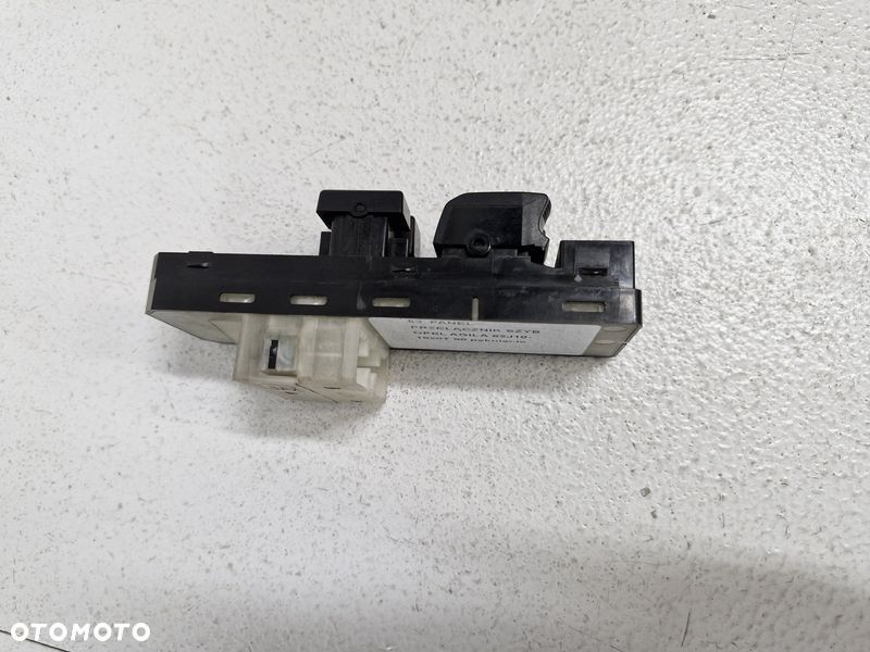 suzuki splash agila b panel przełącznik szyb lewy przód 62j10-1928t - 4
