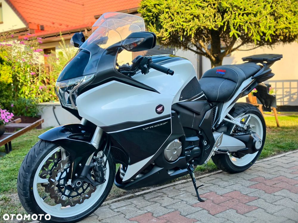 Honda VFR - 21